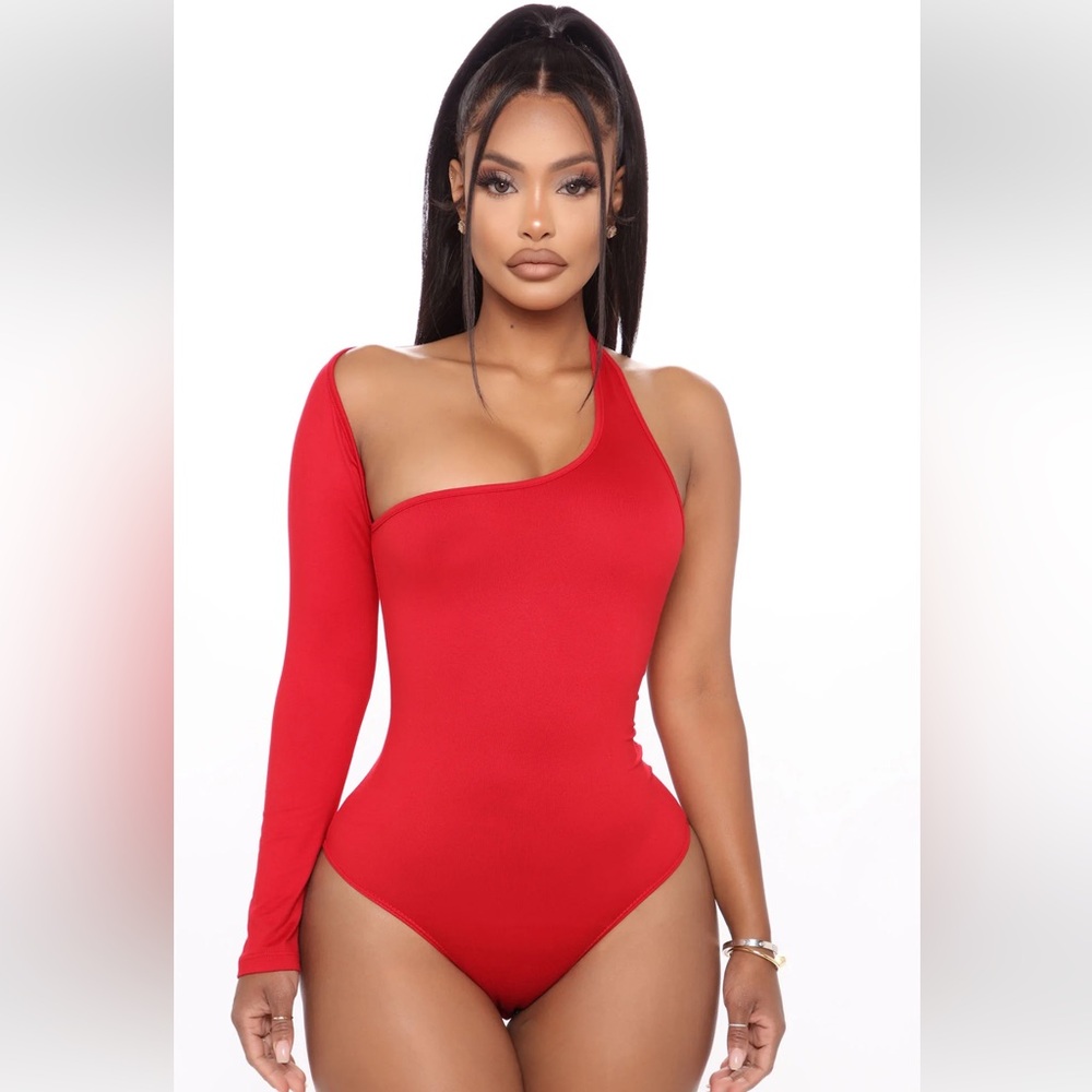 Fashion Nova Red Asymmetrical Bodysuit Fitted Style